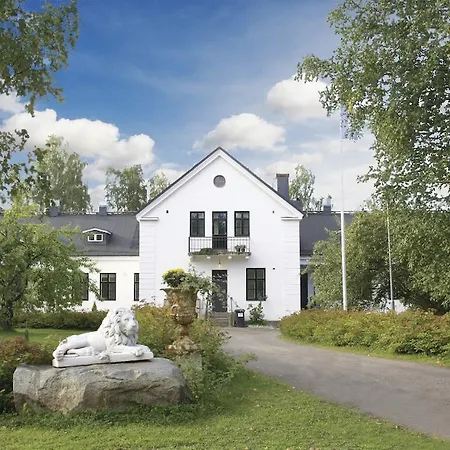 Kartanohotelli Satulinna 3* Hirvensalmi