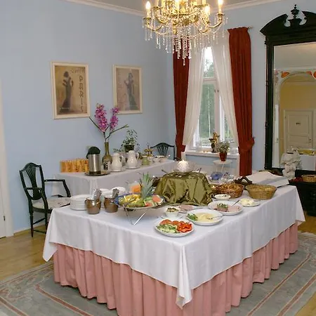 Kartanohotelli Satulinna 3*